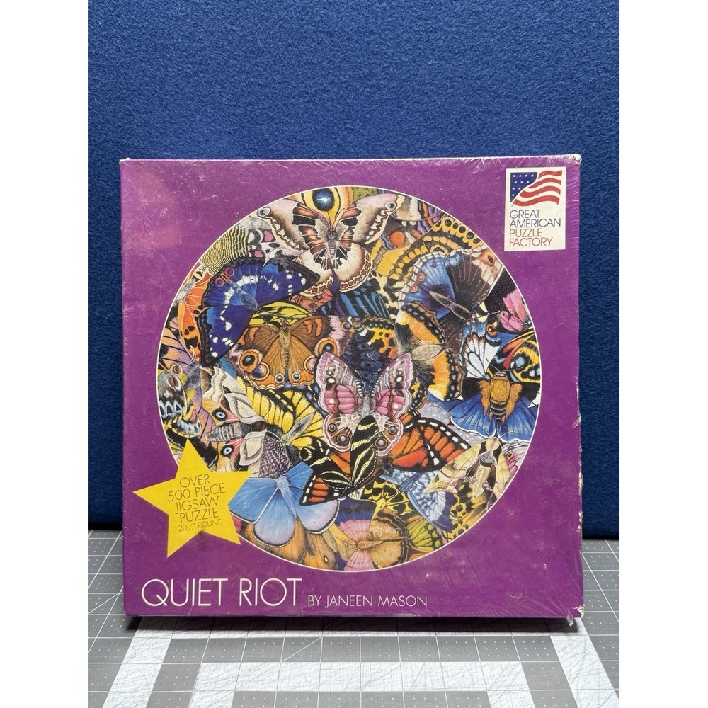 Quiet Riot Butterflies Moths Janeen Mason Round Jigsaw Puzzle Factory 500 Sealed